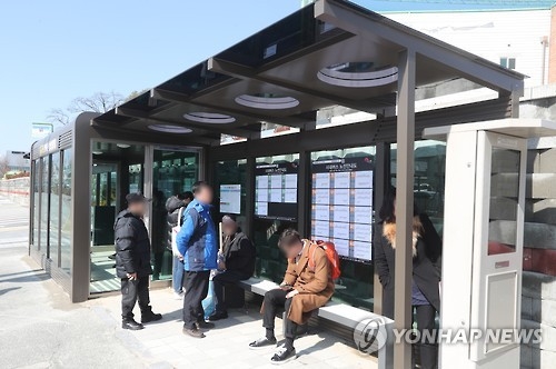 전주완주 시내버스 지간선제 첫 운행…곳곳에서 혼선·작동미비 - 3