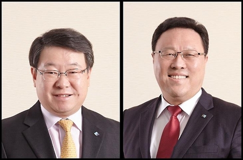이상진 신임 IBK캐피탈 대표(좌)와 시석중 IBK자산운용 대표(우)