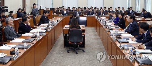 안행위, '재외국민 조기대선 투표 허용' 법안 의결 - 1