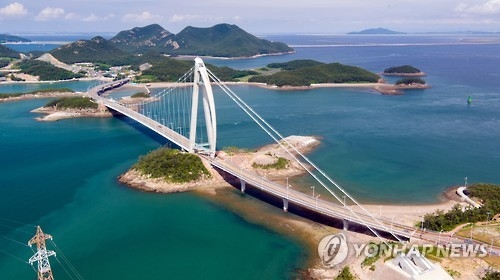 신시도와 무녀도를 잇는 고군산대교