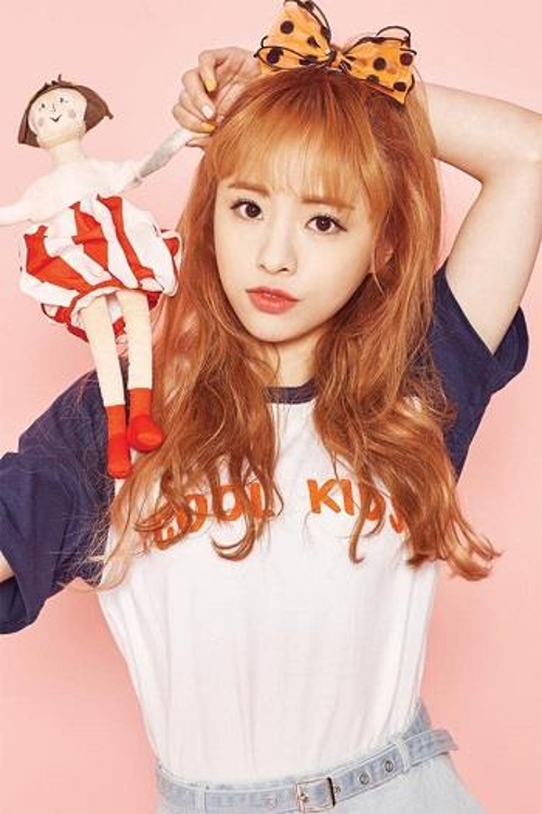 거식증으로 활동 잠정 중단한 오마이걸 진이