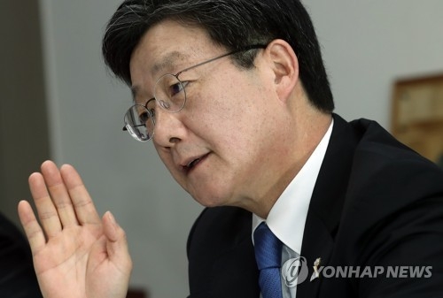 본선 진출자 확정한 범보수…홍준표-유승민 '단일화' 불붙나 - 2