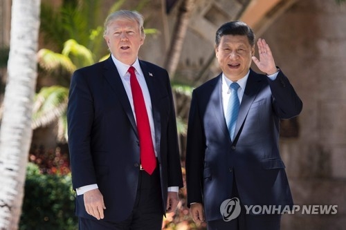 정상회담 마친 트럼프(왼쪽)와 시진핑