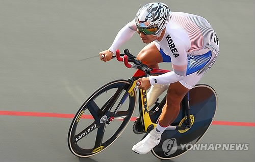 한국 사이클 전설 조호성 "자전거 안전하게 타세요" - 1