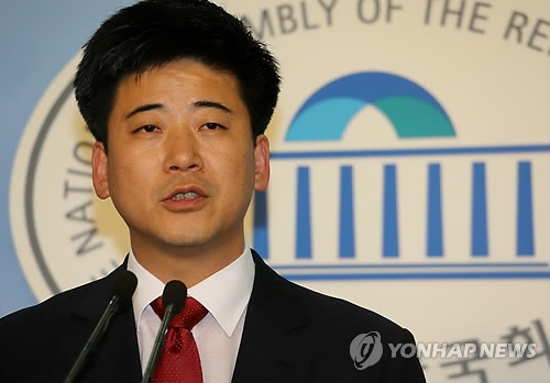 한국당 "文대통령 인권위 강화 지시는 초법적 발상" - 1