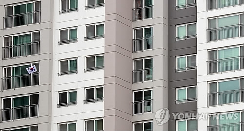 '외로운 태극기'