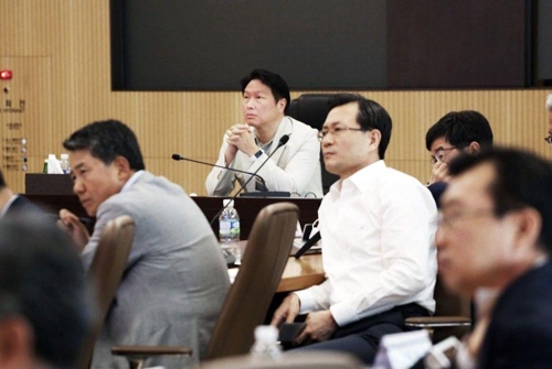 최태원 "무거운 책임감으로 사회문제 해결에 적극 나서야" - 1