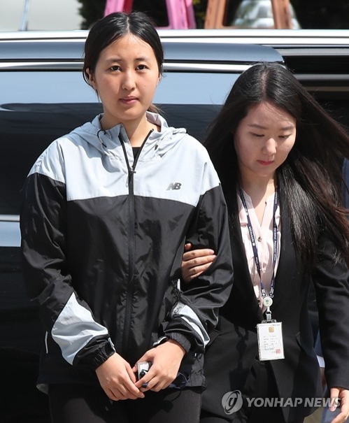 정유라 두번째 영장도 기각…'최순실 게이트' 재수사 '제동'(종합) - 1