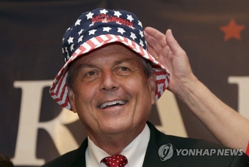 사우스캐롤라이나주 5지역 보궐선거에서 랠프 노먼 공화당 후보