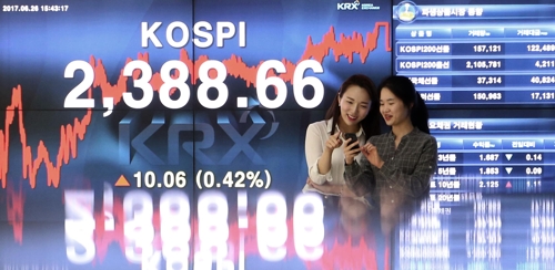 오를 때마다 '우르르' 쏟아지는 코스피 신기록 - 1