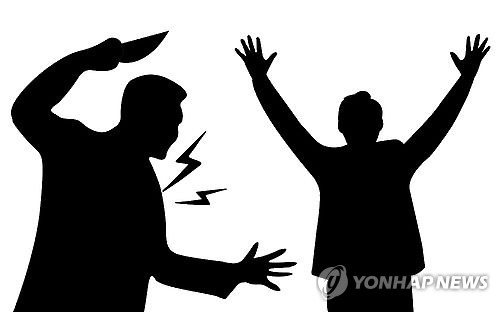 빚 때문에…심야에 편의점에서 14만원 뺏은 30대 강도 검거 - 1