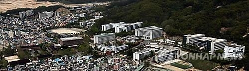 재정지원 제한 대학 지정 청주대 총장·교무위원 보직 사퇴 - 1