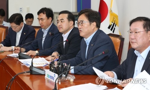 與, 한국당 보이콧 철회에 '안도'…산적한 난제에 전략 부심 - 2