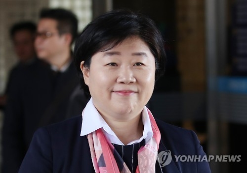 민주당 당원자격심사위, 서영교 의원 복당 의결 - 1