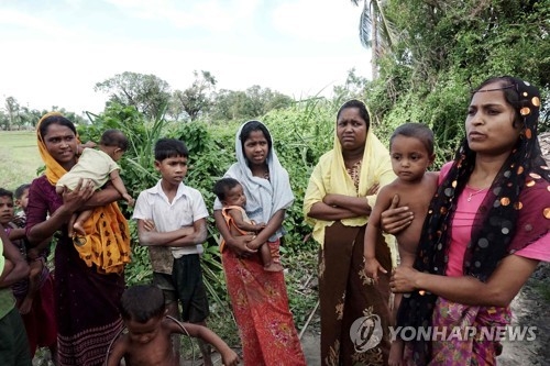 미얀마군의 성폭행 증언하는 로힝야족 여성들[AFP=연합뉴스자료사진]