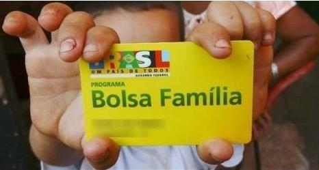 브라질의 저소득층 지원 프로그램인 '보우사 파밀리아' [브라질 시사주간지 이스투에]
