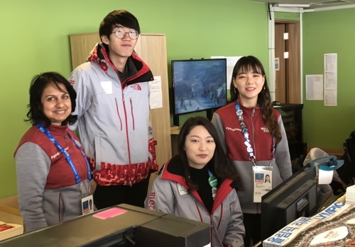 [올림픽] 평창 메인프레스센터 뉴스데스크 자원봉사자들