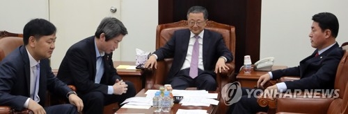 국회 헌정특위, 개헌논의 속도 낸다…'투트랙' 논의 탄력 받을까 - 1