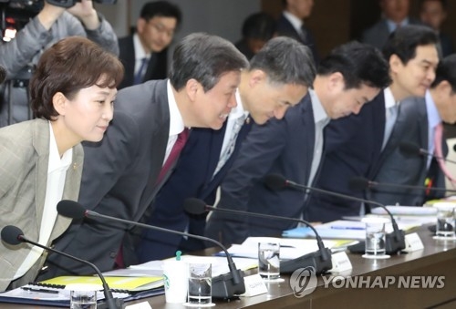 군기 바짝 든 '장관들'