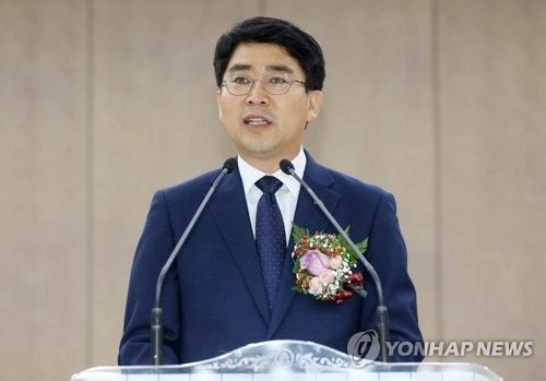 취임사하는 맹정호 서산시장