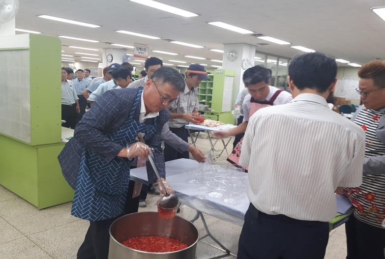 우체국 집배원 휴게시간 1시간 연장…폭염 안전대책 - 1