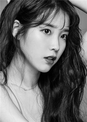아이유, 감독 4명과 단편영화 4편…'오리지널 시리즈' 만든다 - 1