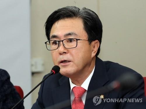 발언하는 김태흠 의원