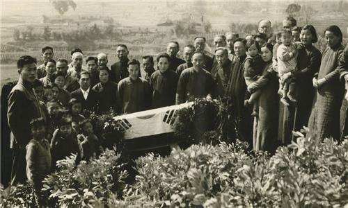 1942년 중국 충칭에서 거행된 송병조 지사의 장례식