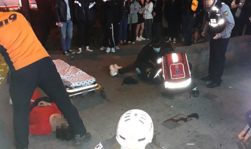 노래방 비상구서 추락