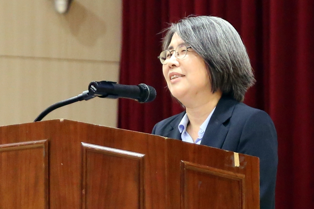 강단에 오른 김영란 아주대 석좌교수