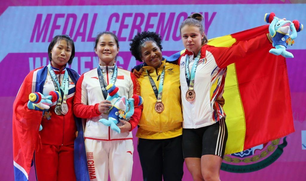 중국 덩웨이, 2019 세계역도선수권 여자 64㎏급 우승