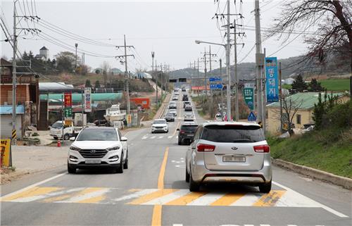 차량 밀리는 국도 77호선 태안 창기∼고남 구간