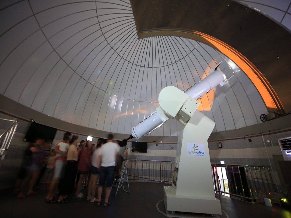 좌구산 천문대의 국내 최대 356mm 굴절 망원경 [좌구산 천문대 제공. 재판매 및 DB 금지] 