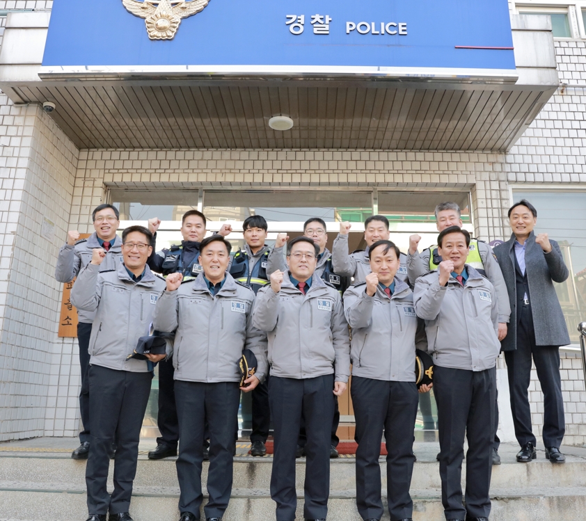 동대문경찰서 제기파출소 방문한 이용표 서울지방경찰청장