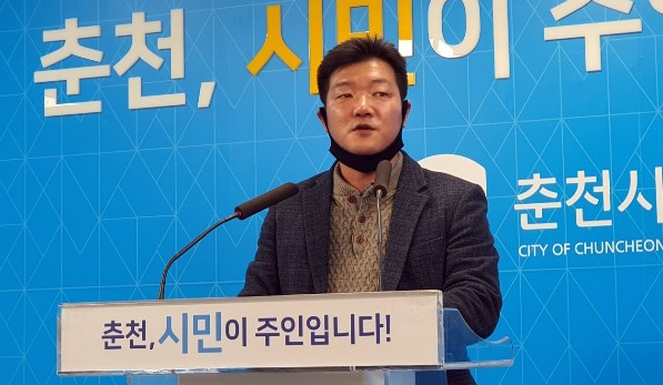 김은석 허영 후보 측 선대위 대변인 기자회견
