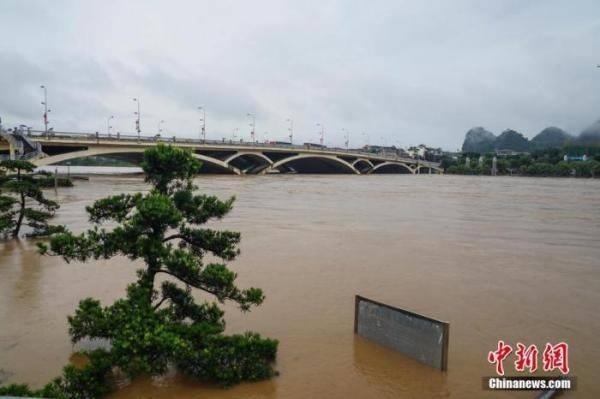 홍수난 장시(江西) 구이린(桂林)