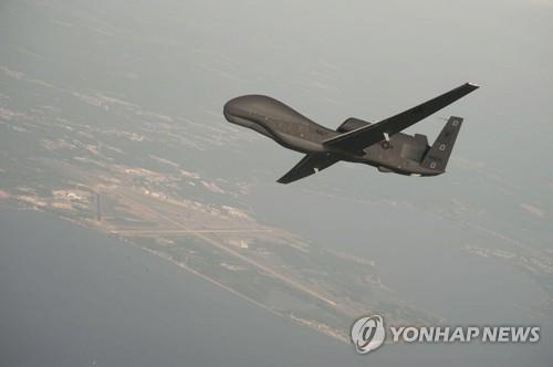 미군의 고고도 무인정찰기 글로벌호크