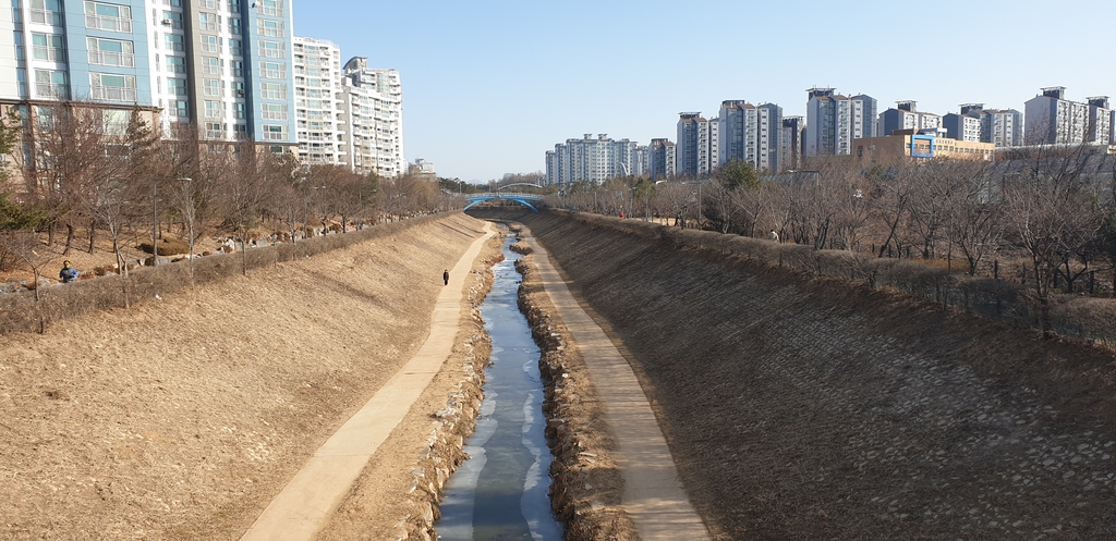 성사천 자전거 도로