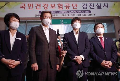 침례병원 찾은 이준석·박형준