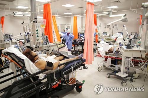 코로나19 환자로 넘쳐나는 루마니아 수도 부쿠레슈티의 병원
