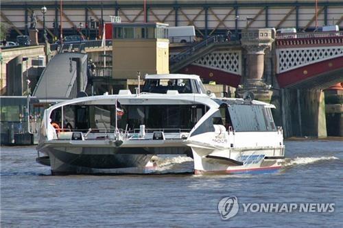 영국 런던 템스강에서 운항하는 '리버버스' 자료 사진 / 이하 서울시 제공