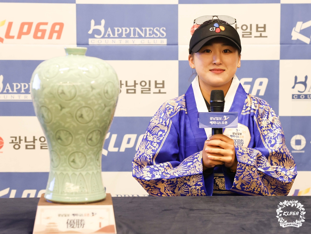 우승 인터뷰하는 리슈잉