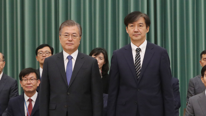 문 대통령 "조국 법무장관 임명 안하면 나쁜 선례"