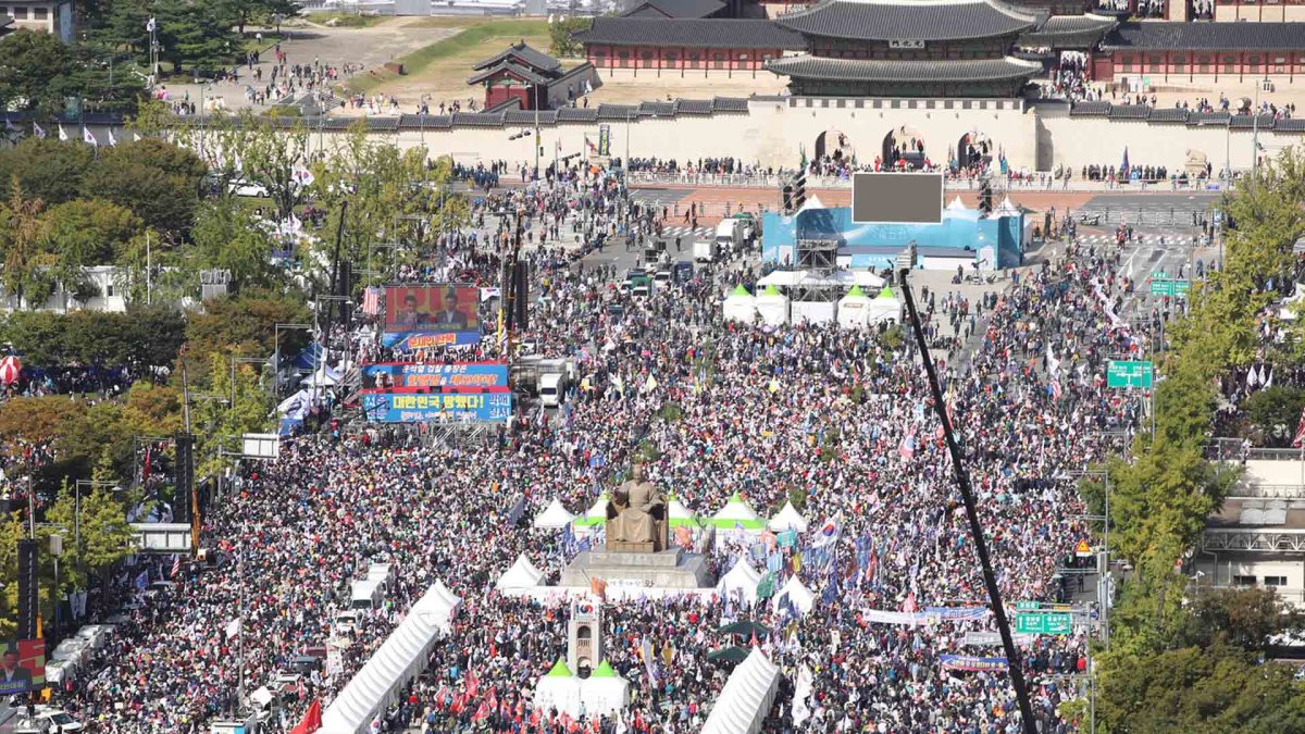 광화문서 '정권·조국 규탄' 범보수 집회