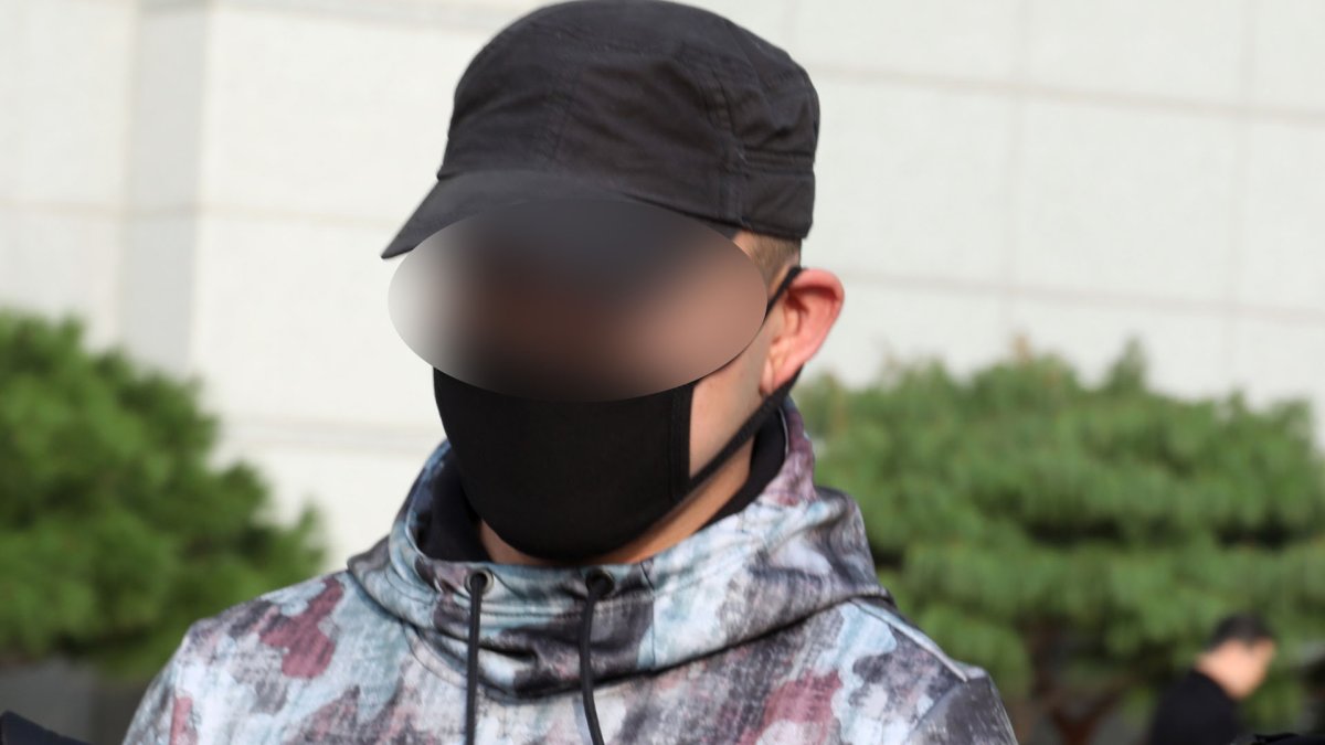 '뺑소니 출국' 카자흐인 송환…"아이에게 미안"