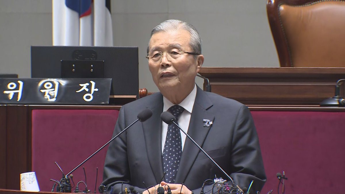 김종인 "당밖 꿈틀거리는 사람있다…대통령감에 권고도"