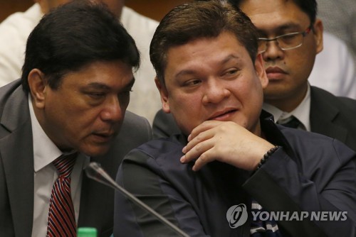 청문회에 출석한 두테르테 아들 파올로