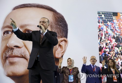 터키 에르도안 "아프린 동심으로 언제든 진격할 수 있다"