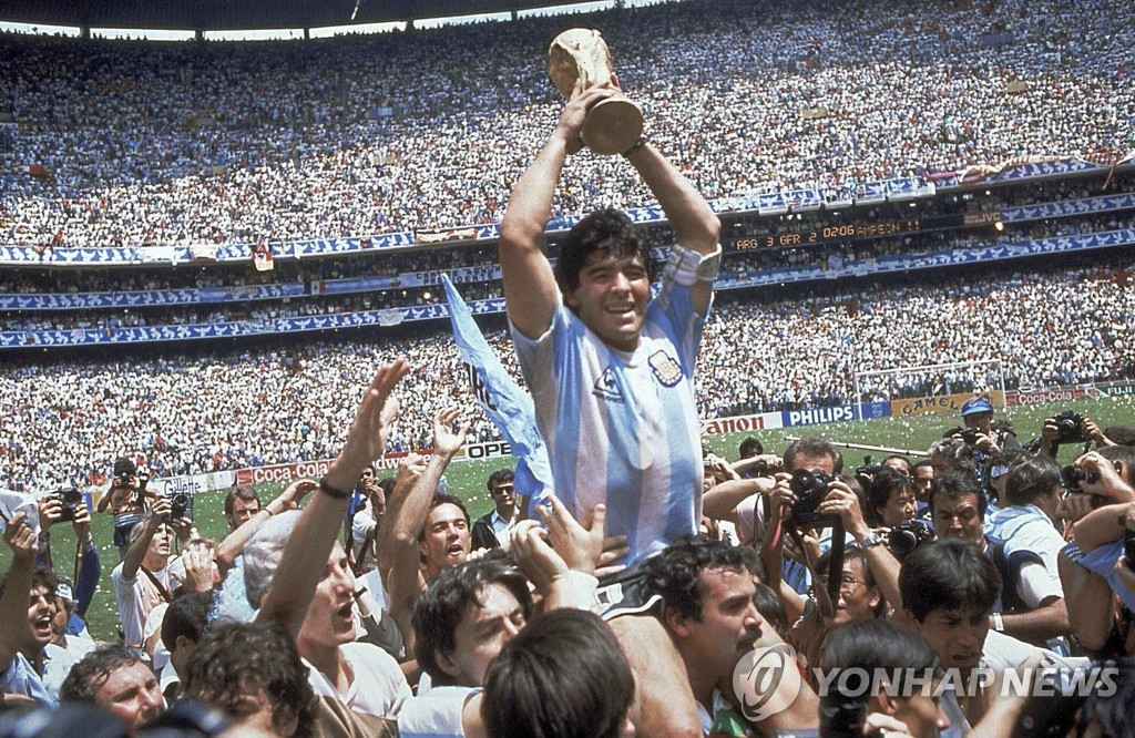 Obit Maradona Soccer