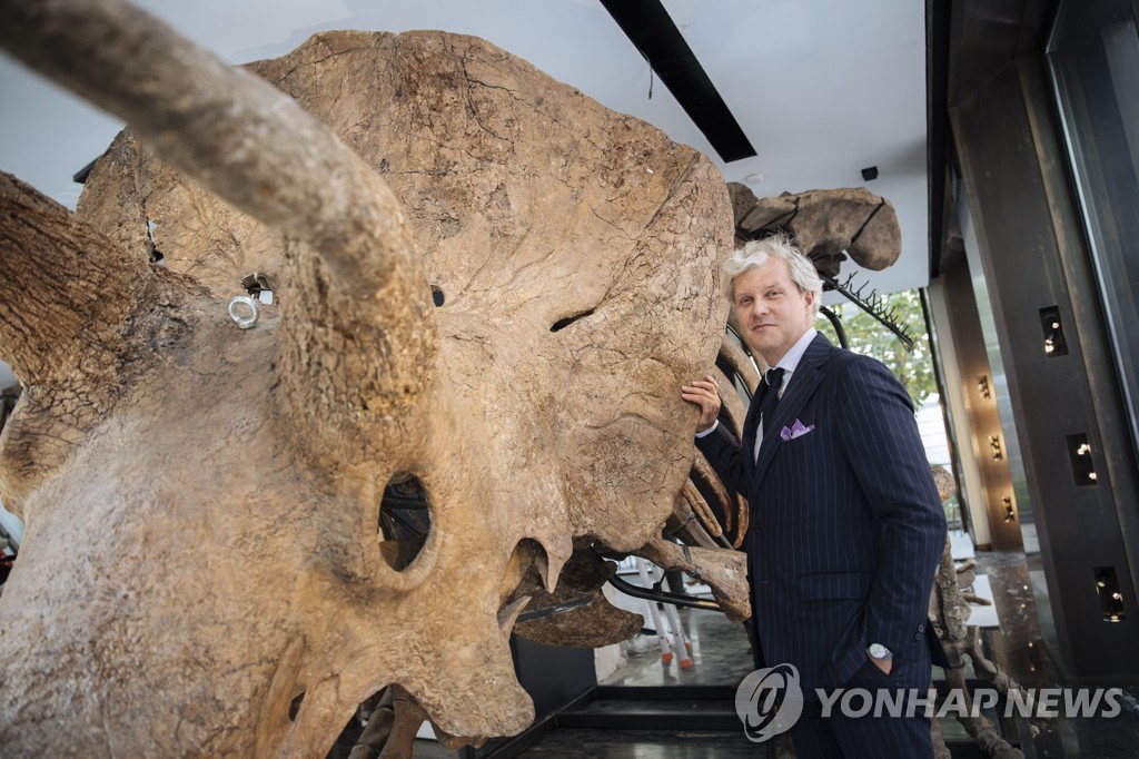 France Triceratops